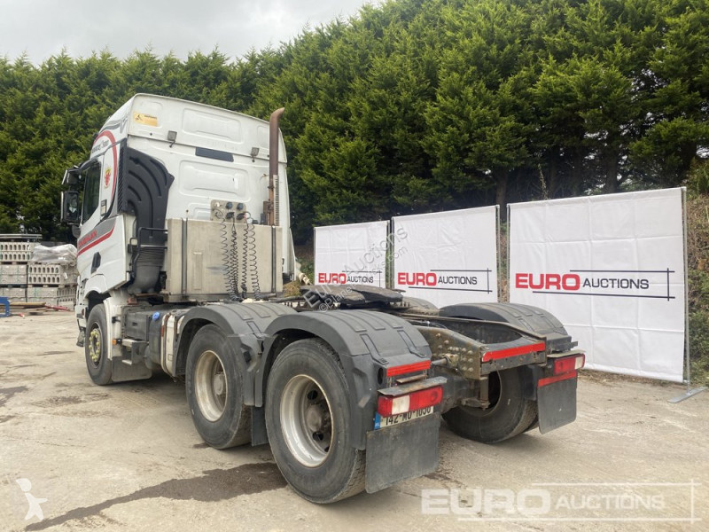 Traktor Renault C520