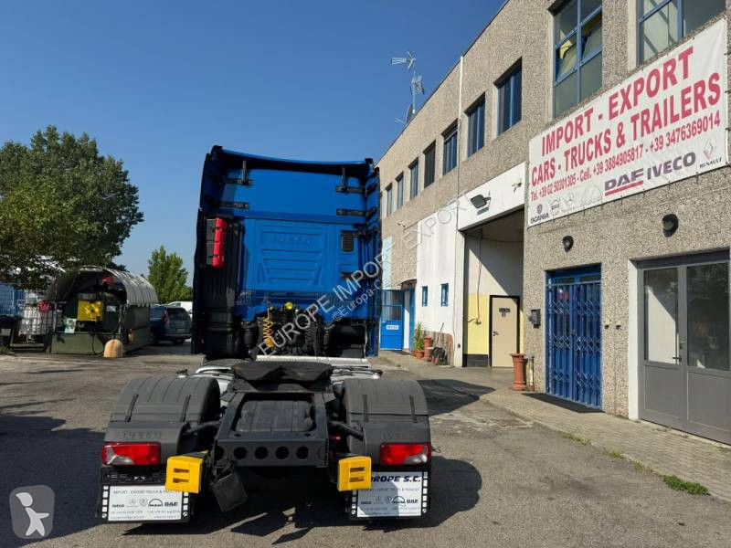 Traktor Iveco