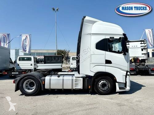 Traktor Iveco