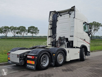 Cabeza tractora Volvo