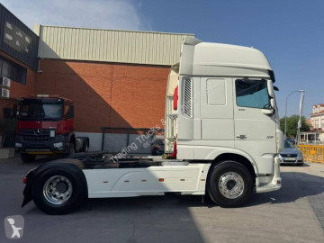 Cabeza tractora DAF