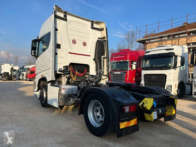 Traktor Ford