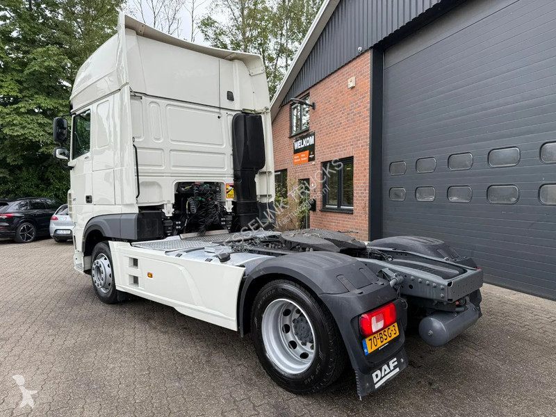 Trekker DAF 480 SSC Super Space 2x tank LED...
