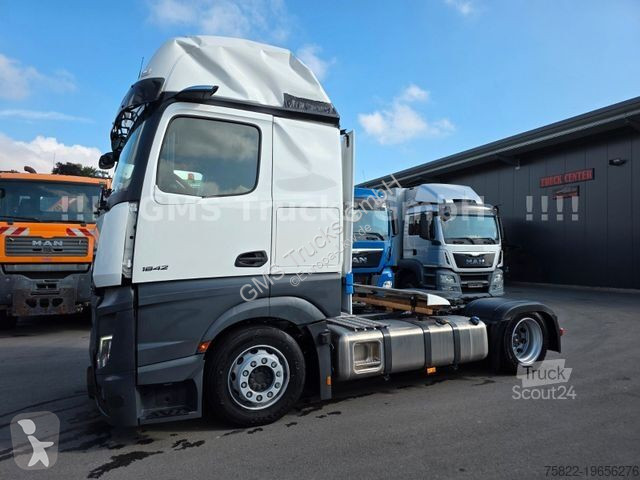 Trekker Mercedes 1842 / NEU - 0KM / Mega / Unfall