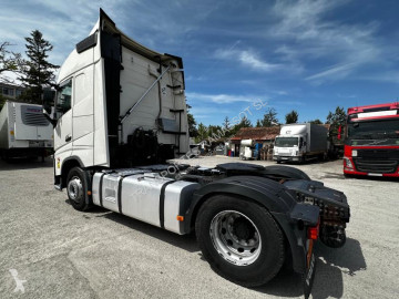 Cabeza tractora Volvo