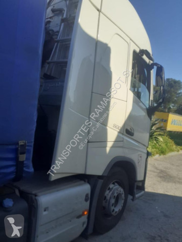 Cabeza tractora Volvo