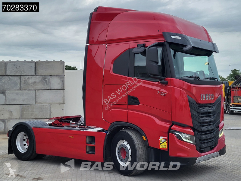 Trekker Iveco S-Way 570 4X2 Retarder Standklima...