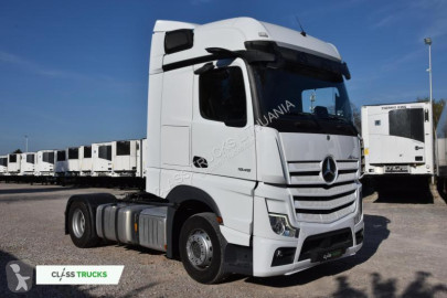 Cabeza tractora Mercedes
