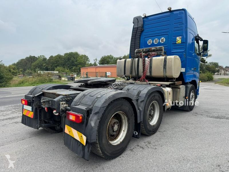Tracteur Volvo 13