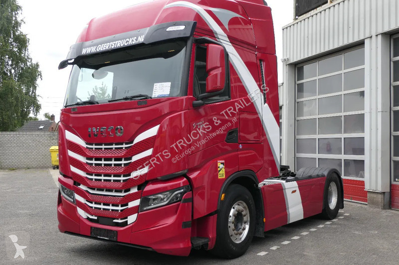 Tahač Iveco 510...