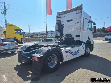 Cabeza tractora Renault