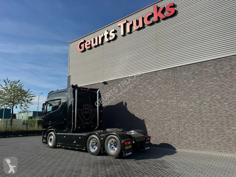 Traktor Scania S660 V8 6X2 ONGINE SPECIA...