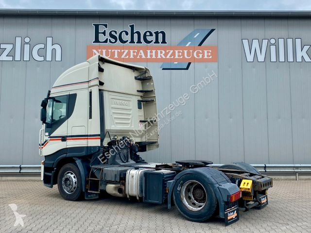 Traktor Iveco AS 440...