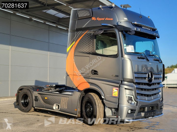Traktor Mercedes