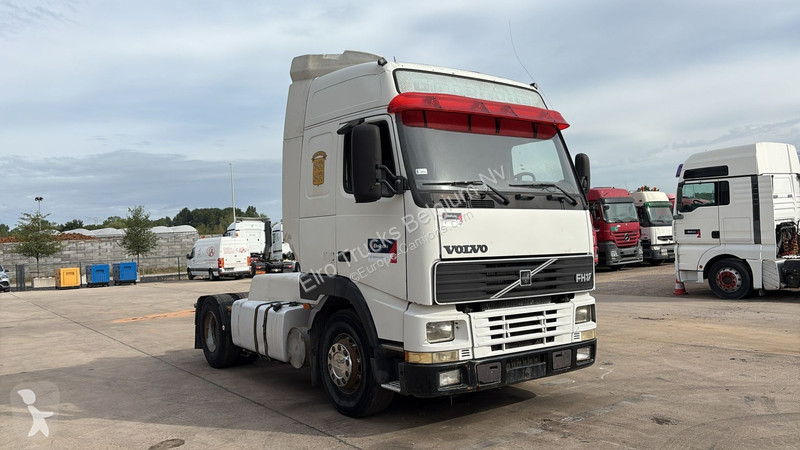 Traktor Volvo 12420 (BOITE MANUELLE / MANUAL...