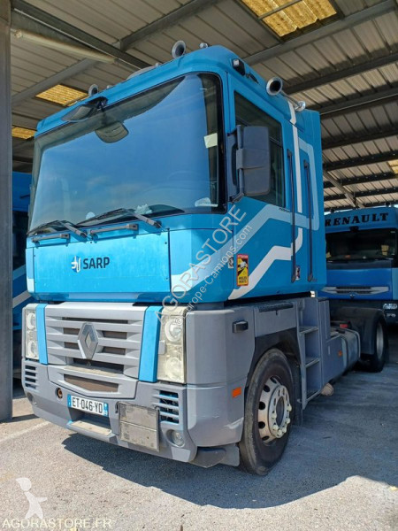 Tracteur Renault AE390