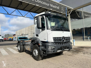 جرار Mercedes جديد