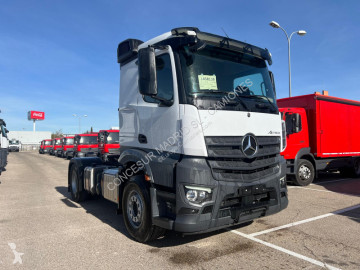 Cabeza tractora Mercedes nueva