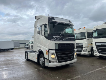 Cabeza tractora Volvo