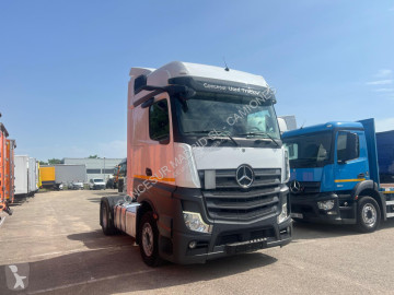 Traktor Mercedes