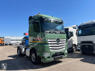 Cabeza tractora Mercedes