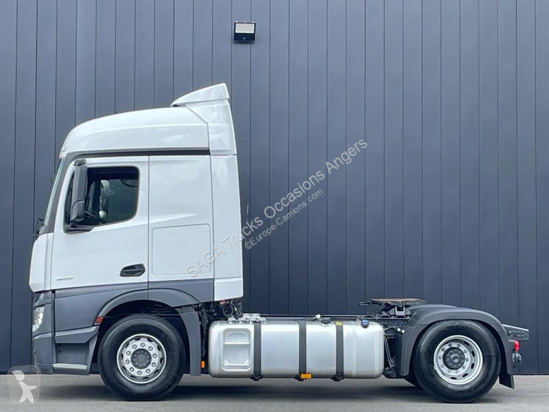 Tahač Mercedes F 1848 StreamSpace 2.50M