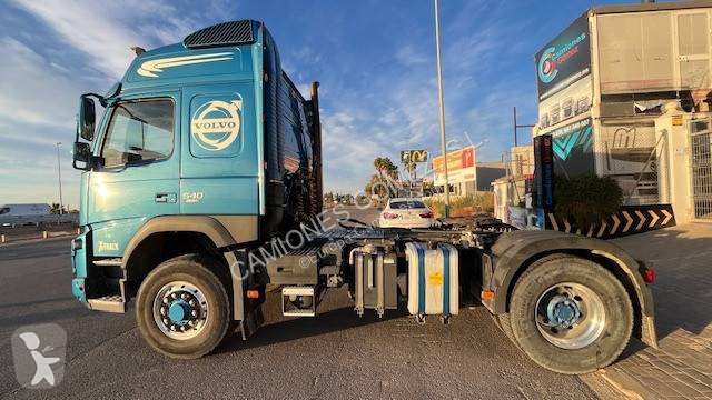 Cabeza tractora Volvo