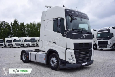 Cabeza tractora Volvo