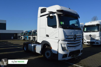 Cabeza tractora Mercedes