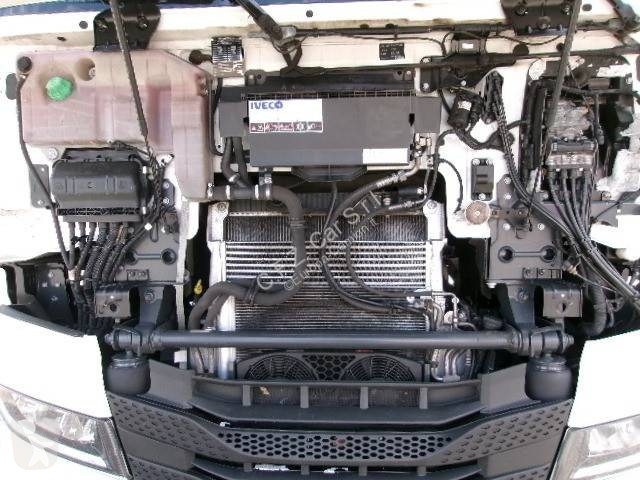 Tahač Iveco