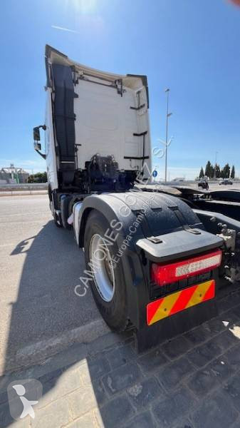 Cabeza tractora Volvo