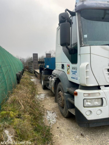 Traktor Iveco