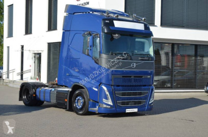 Cabeza tractora Volvo