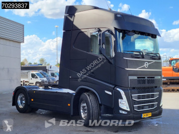 Cabeza tractora Volvo