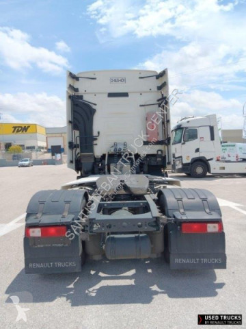 Cabeza tractora productos peligrosos / ADR Renault
