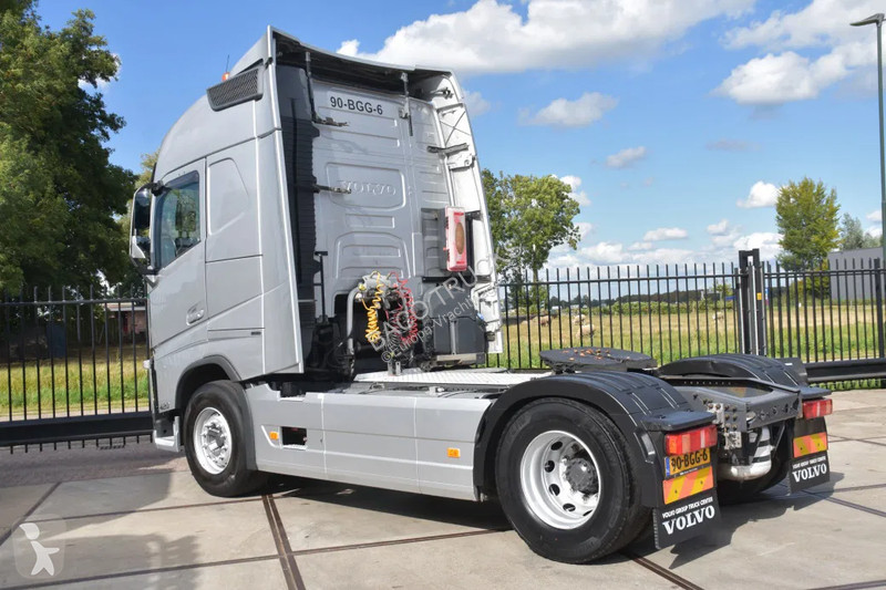 Trekker Volvo 420 Globe 4x2 - ADR FL - ONLY 670...