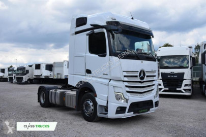 Cabeza tractora Mercedes