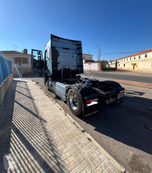 Cabeza tractora Renault