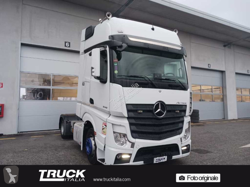 Tracteur Mercedes IV