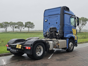 Traktor Mercedes