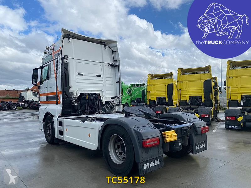 Traktor MAN 470