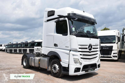 Traktor Mercedes
