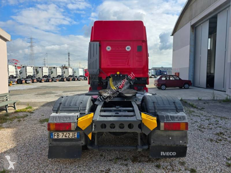 Traktor Iveco