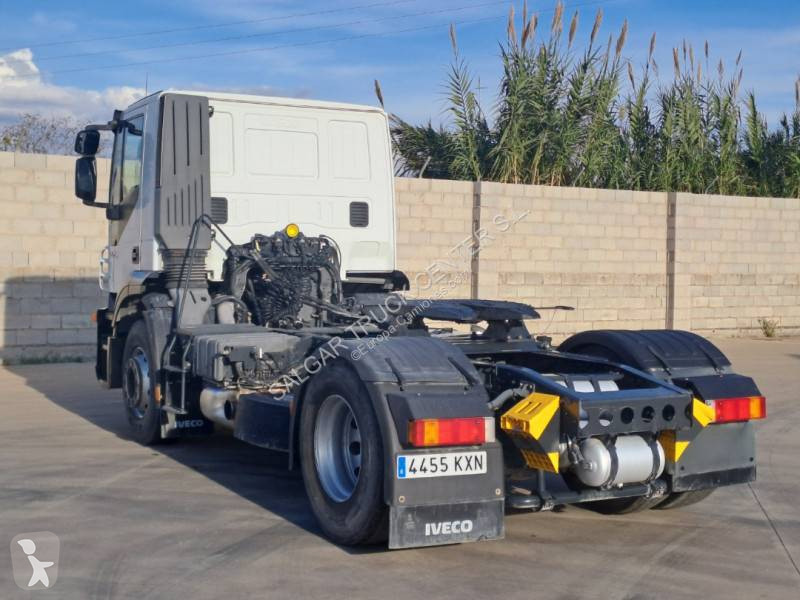 Traktor Iveco