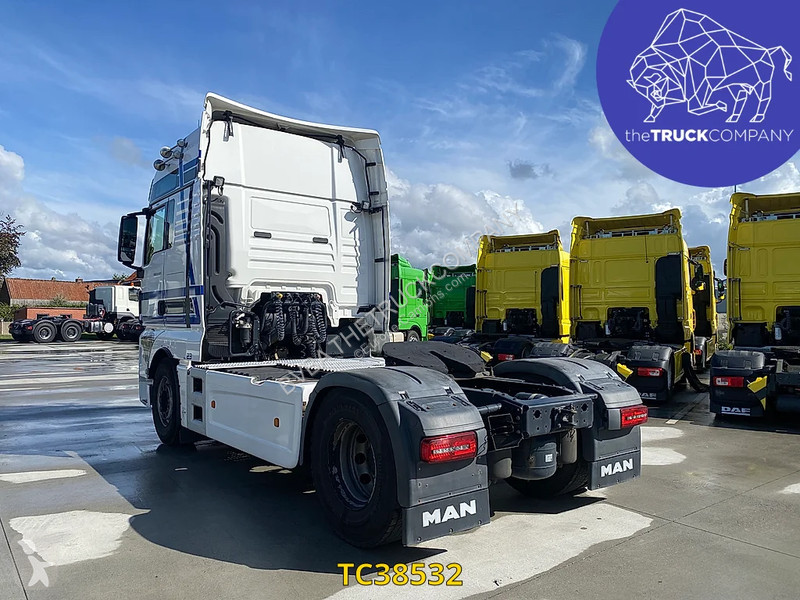 Traktor MAN 470