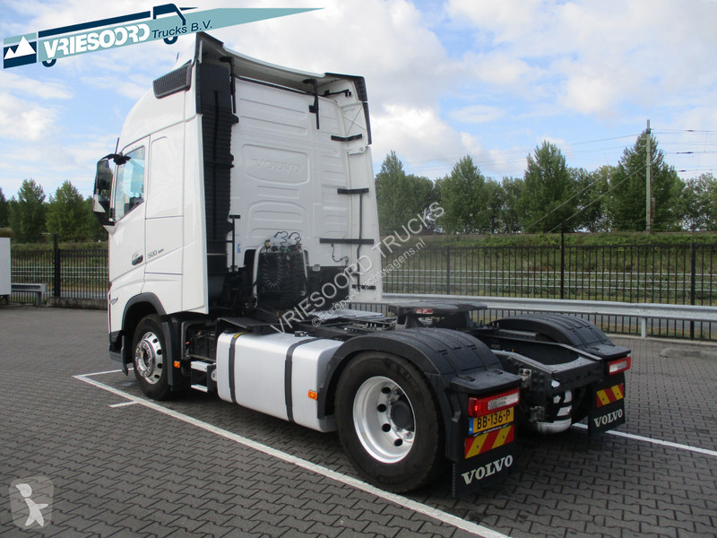 Traktor Volvo 13500
