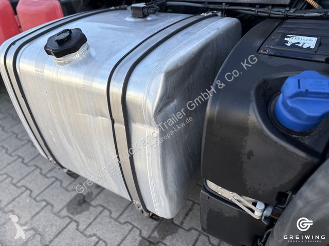 جرار Iveco AD 440 S 33 T/P