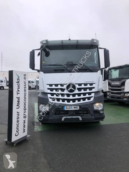 Traktor Mercedes