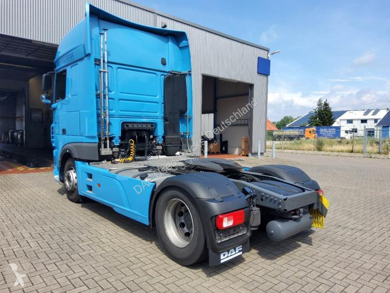 جرار DAF XF  FT 4X2