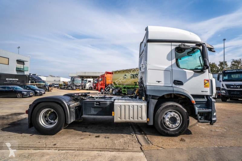 جرار Mercedes AROCS 1843  ( NO ACTROS)